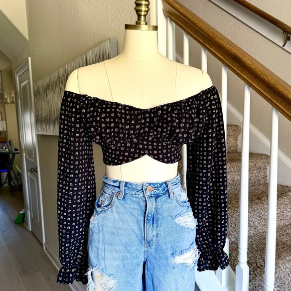 Better Be Boho Floral Crop Top - Size Large - Picture 2 of 6
